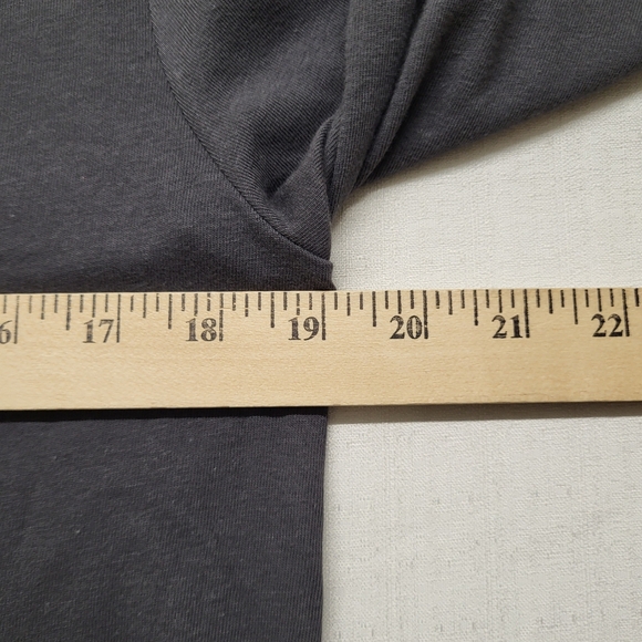 New LA Rams Nike Dri Fit T Shirt Mens Medium/Small Gray Graphic NFL Sports Logo - Picture 9 of 12